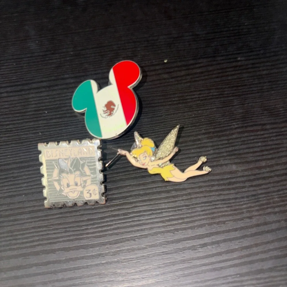 Disneyland collection pins 2008/2009